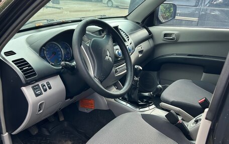 Mitsubishi L200 IV рестайлинг, 2008 год, 1 600 000 рублей, 8 фотография