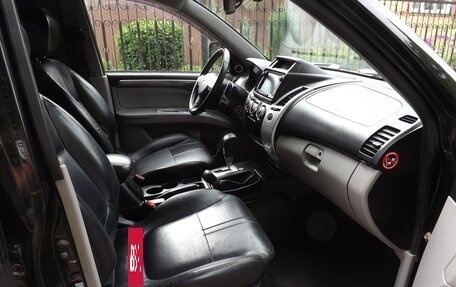 Mitsubishi Pajero Sport II рестайлинг, 2014 год, 1 620 000 рублей, 10 фотография
