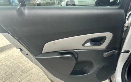 Chevrolet Cruze II, 2011 год, 480 000 рублей, 15 фотография