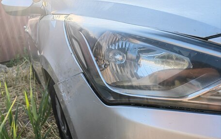Hyundai Solaris II рестайлинг, 2015 год, 370 000 рублей, 6 фотография