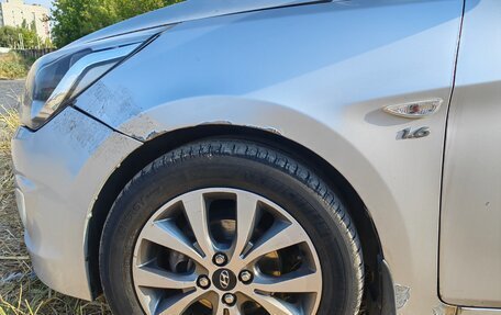 Hyundai Solaris II рестайлинг, 2015 год, 370 000 рублей, 9 фотография