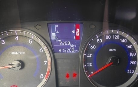Hyundai Solaris II рестайлинг, 2015 год, 370 000 рублей, 29 фотография