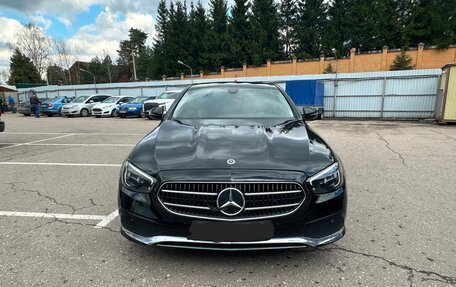 Mercedes-Benz E-Класс, 2021 год, 2 700 000 рублей, 1 фотография