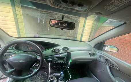 Ford Focus IV, 2001 год, 199 999 рублей, 3 фотография