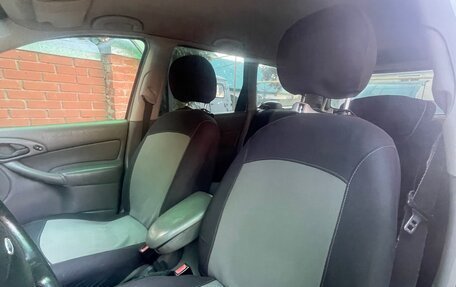 Ford Focus IV, 2001 год, 199 999 рублей, 4 фотография