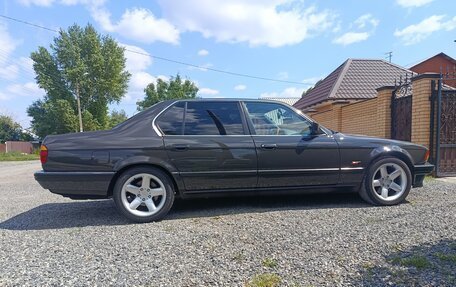 BMW 7 серия, 1990 год, 2 500 000 рублей, 3 фотография
