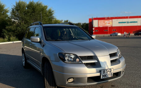 Mitsubishi Outlander III рестайлинг 3, 2003 год, 750 000 рублей, 7 фотография