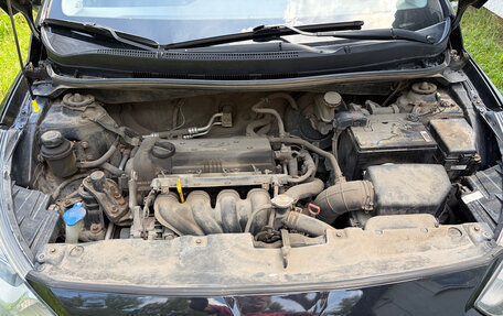 Hyundai Solaris II рестайлинг, 2011 год, 800 000 рублей, 10 фотография