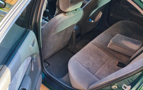 Toyota Avensis III рестайлинг, 2000 год, 360 000 рублей, 7 фотография