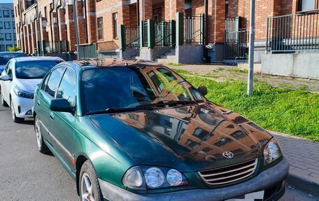 Toyota Avensis III рестайлинг, 2000 год, 360 000 рублей, 15 фотография
