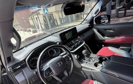 Toyota Land Cruiser, 2022 год, 12 000 000 рублей, 8 фотография