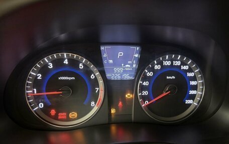 Hyundai Solaris II рестайлинг, 2012 год, 600 000 рублей, 9 фотография