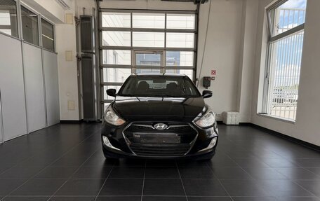 Hyundai Solaris II рестайлинг, 2012 год, 600 000 рублей, 2 фотография