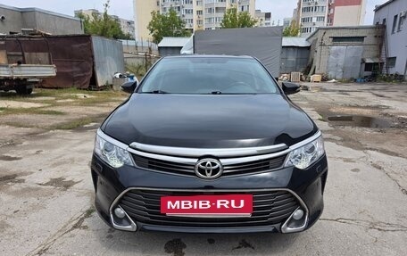 Toyota Camry, 2015 год, 1 950 000 рублей, 3 фотография