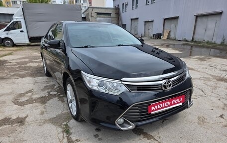 Toyota Camry, 2015 год, 1 950 000 рублей, 2 фотография