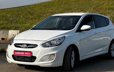 Hyundai Solaris II рестайлинг, 2011 год, 935 000 рублей, 1 фотография