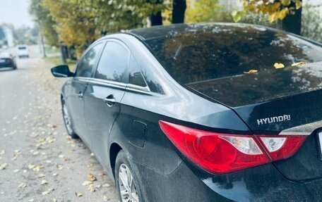 Hyundai Sonata VI, 2011 год, 1 000 000 рублей, 9 фотография