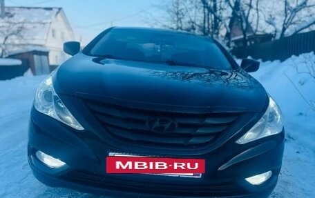 Hyundai Sonata VI, 2011 год, 1 000 000 рублей, 8 фотография