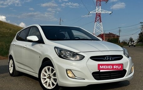 Hyundai Solaris II рестайлинг, 2011 год, 935 000 рублей, 3 фотография