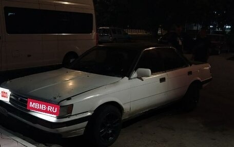 Toyota Vista, 1987 год, 150 000 рублей, 2 фотография