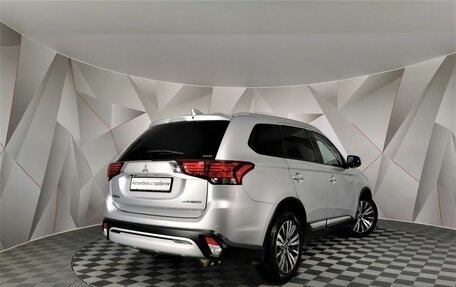 Mitsubishi Outlander III рестайлинг 3, 2019 год, 1 935 000 рублей, 2 фотография