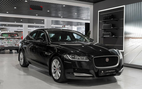 Jaguar XF II, 2016 год, 1 975 000 рублей, 2 фотография