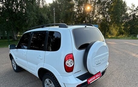 Chevrolet Niva I рестайлинг, 2013 год, 600 000 рублей, 6 фотография