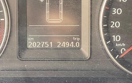 Volkswagen Caravelle T5, 2013 год, 2 300 000 рублей, 12 фотография