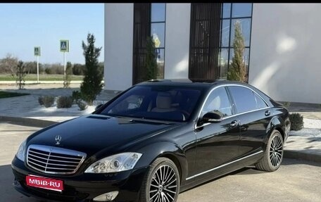 Mercedes-Benz S-Класс, 2007 год, 1 700 000 рублей, 1 фотография