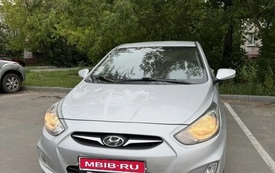 Hyundai Solaris II рестайлинг, 2011 год, 795 000 рублей, 1 фотография
