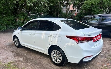 Hyundai Solaris II рестайлинг, 2017 год, 1 385 000 рублей, 6 фотография