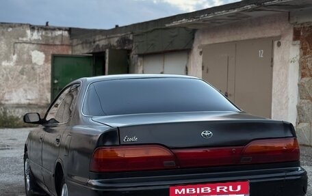 Toyota Vista, 1992 год, 180 000 рублей, 5 фотография