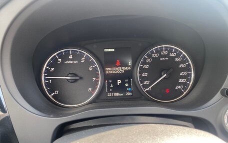 Mitsubishi Outlander III рестайлинг 3, 2015 год, 1 383 000 рублей, 11 фотография