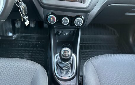 KIA Rio III рестайлинг, 2016 год, 999 000 рублей, 11 фотография