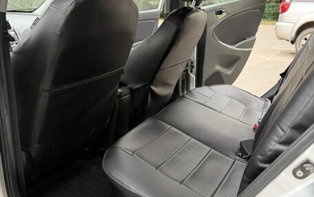 Hyundai Solaris II рестайлинг, 2011 год, 795 000 рублей, 10 фотография