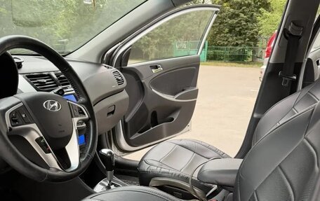 Hyundai Solaris II рестайлинг, 2011 год, 795 000 рублей, 5 фотография