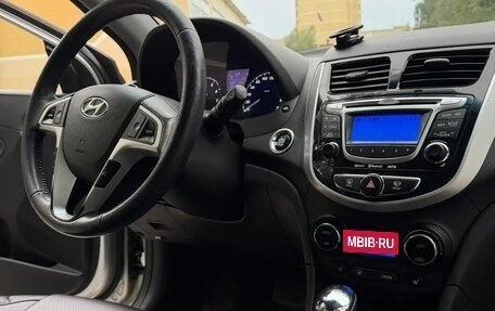 Hyundai Solaris II рестайлинг, 2011 год, 795 000 рублей, 7 фотография