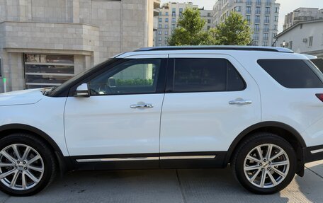 Ford Explorer VI, 2018 год, 3 000 000 рублей, 3 фотография