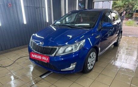 KIA Rio III рестайлинг, 2013 год, 580 000 рублей, 2 фотография