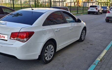 Chevrolet Cruze II, 2010 год, 620 000 рублей, 10 фотография