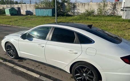 Hyundai Sonata VIII, 2021 год, 2 500 000 рублей, 5 фотография