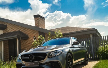 Mercedes-Benz E-Класс AMG, 2017 год, 7 700 000 рублей, 5 фотография