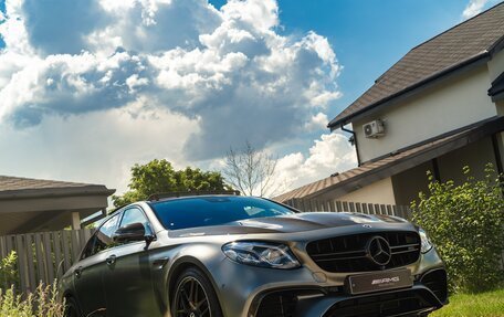 Mercedes-Benz E-Класс AMG, 2017 год, 7 700 000 рублей, 4 фотография