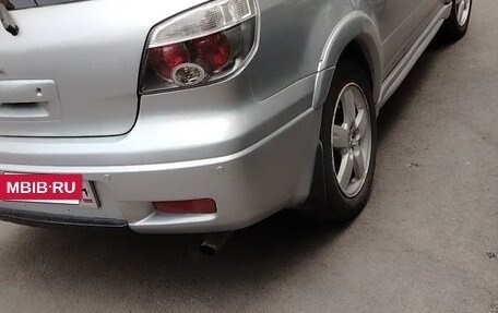 Mitsubishi Outlander III рестайлинг 3, 2004 год, 450 000 рублей, 4 фотография
