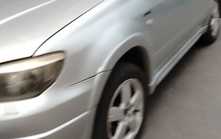 Mitsubishi Outlander III рестайлинг 3, 2004 год, 450 000 рублей, 6 фотография