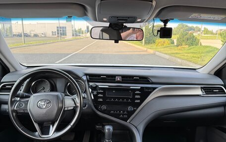Toyota Camry, 2018 год, 2 130 000 рублей, 7 фотография