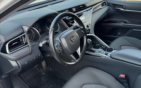 Toyota Camry, 2018 год, 2 130 000 рублей, 9 фотография