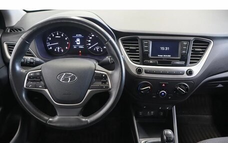 Hyundai Solaris II рестайлинг, 2017 год, 1 096 900 рублей, 8 фотография