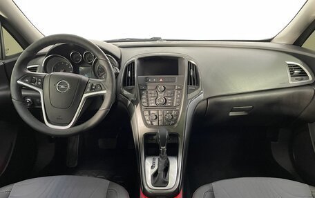 Opel Astra J, 2013 год, 675 000 рублей, 7 фотография