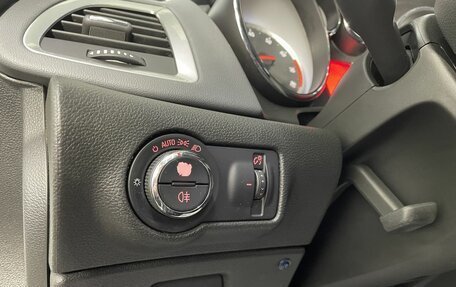 Opel Astra J, 2013 год, 675 000 рублей, 9 фотография
